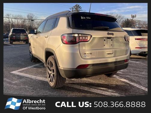 Silver Zynith Metallic Clearcoat 2026 Jeep Compass Limited