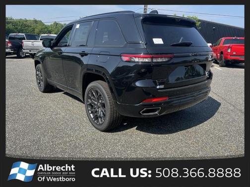 2025 Jeep Grand Cherokee Summit