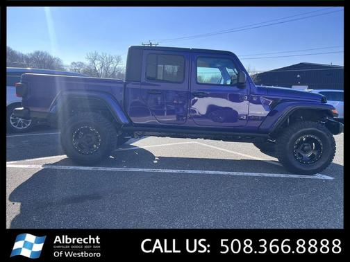 2026 Jeep Gladiator Willys 4x4