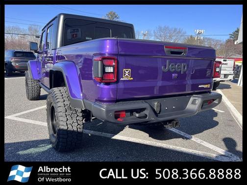 2026 Jeep Gladiator Willys 4x4