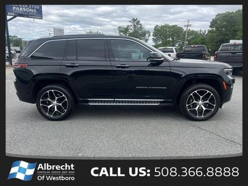 2023 Jeep Grand Cherokee Summit