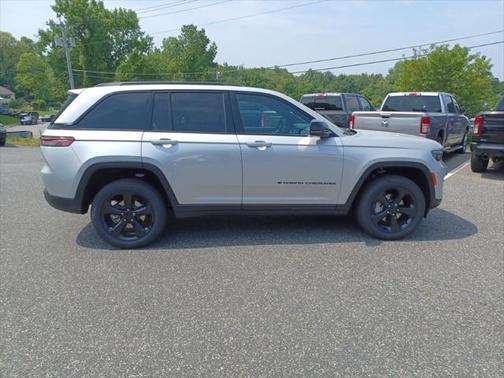 2025 Jeep Grand Cherokee Limited X