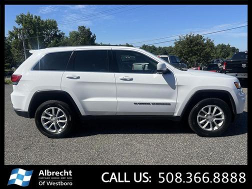 2022 Jeep Grand Cherokee Laredo