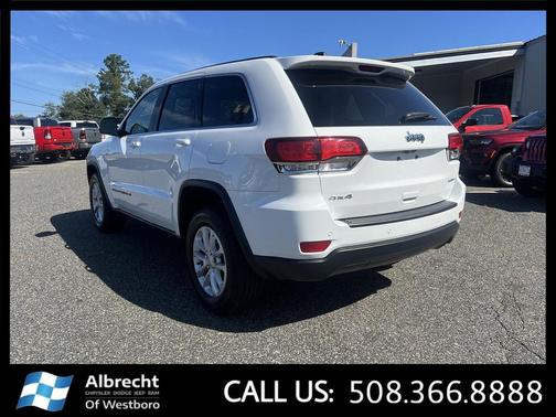 2022 Jeep Grand Cherokee Laredo