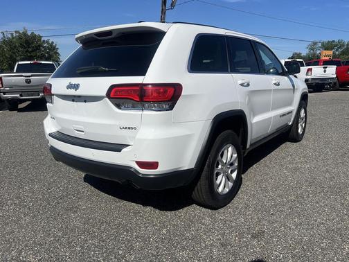 2022 Jeep Grand Cherokee Laredo