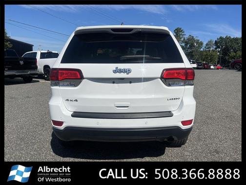 2022 Jeep Grand Cherokee Laredo