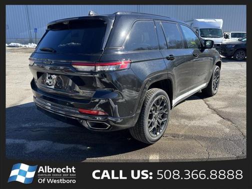 2025 Jeep Grand Cherokee Summit