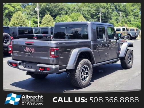 Granite Crystal Metallic Clearcoat 2026 Jeep Gladiator Rubicon