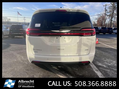 2026 Chrysler Pacifica L