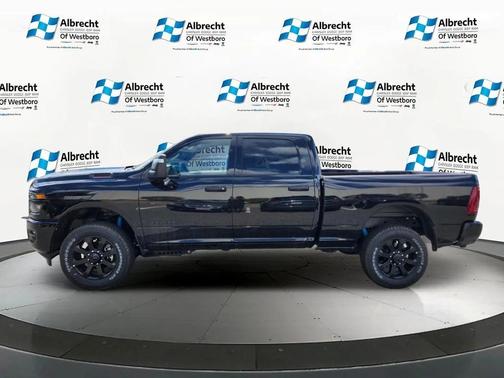 Diamond Black Crystal Pearlcoat 2026 RAM 2500 Big Horn Crew Cab 4x4 6'4' Box