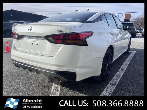 2020 Nissan Altima SR FWD