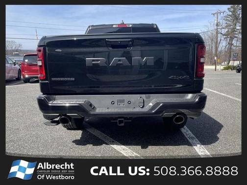 Diamond Black Crystal Pearlcoat 2026 RAM 1500 Big Horn/Lone Star