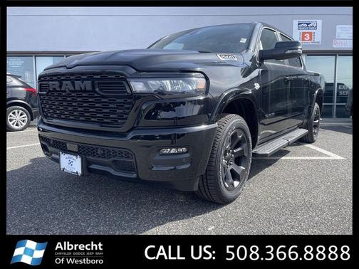 Diamond Black Crystal Pearlcoat 2026 RAM 1500 Big Horn/Lone Star