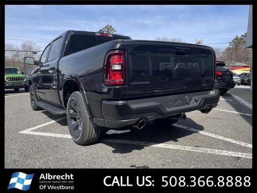 Diamond Black Crystal Pearlcoat 2026 RAM 1500 Big Horn/Lone Star