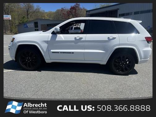 2022 Jeep Grand Cherokee Laredo