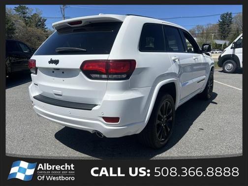 2022 Jeep Grand Cherokee Laredo