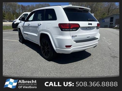 2022 Jeep Grand Cherokee Laredo