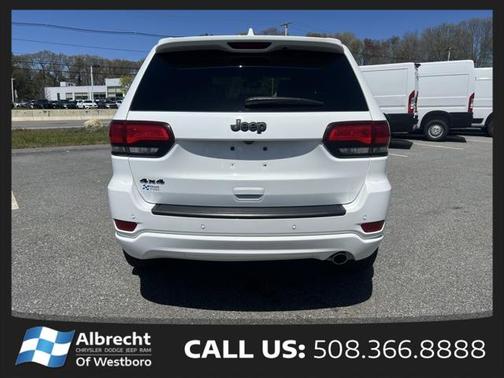 2022 Jeep Grand Cherokee Laredo