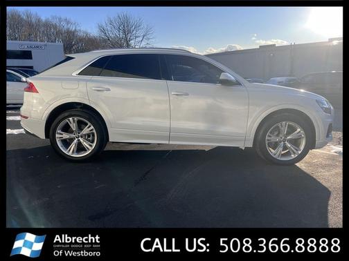 2023 Audi Q8 55 Premium Plus