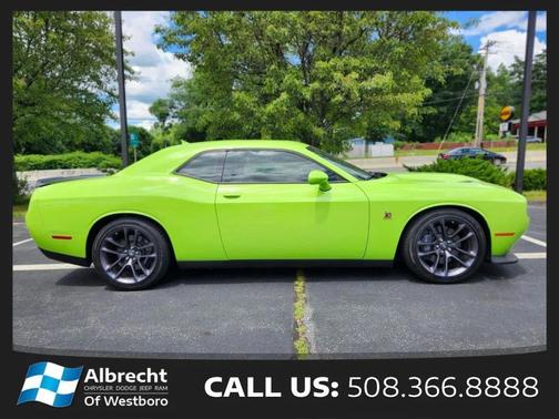 Sublime Metallic Clearcoat 2023 Dodge Challenger R/T Scat Pack