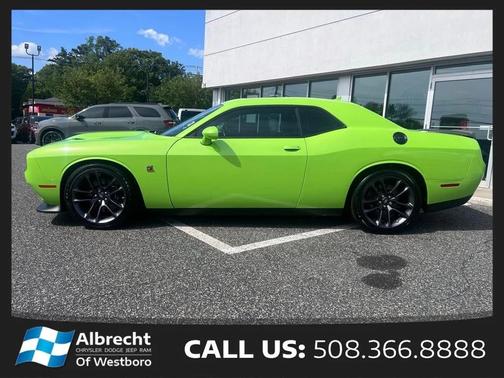 Sublime Metallic Clearcoat 2023 Dodge Challenger R/T Scat Pack