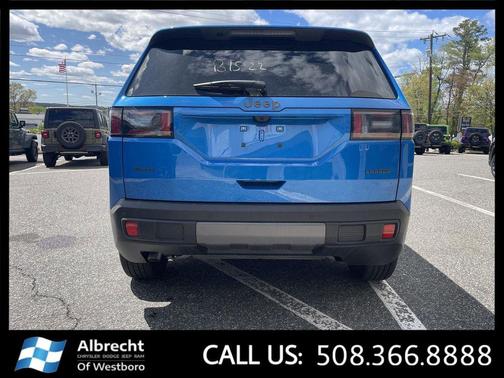 Hydro Blue Pearlcoat 2026 Jeep Cherokee Laredo 4x4
