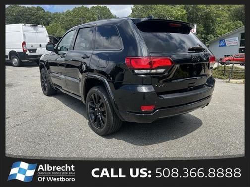 2022 Jeep Grand Cherokee Laredo