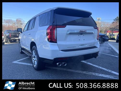 White Frost Tricoat 2022 GMC Yukon Denali
