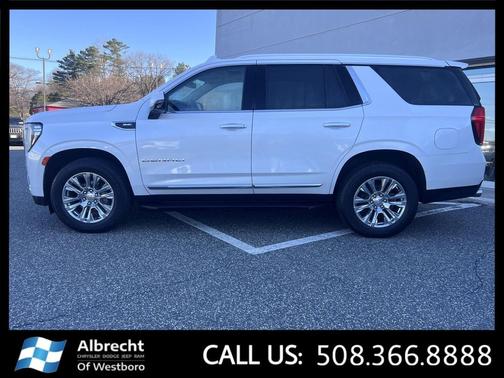 White Frost Tricoat 2022 GMC Yukon Denali