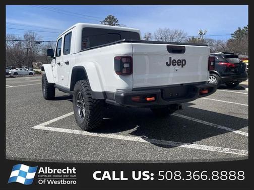 Bright White Clearcoat 2026 Jeep Gladiator Mojave X 4x4