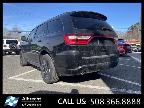 DB Black Crystal Clearcoat 2026 Dodge Durango GT Plus