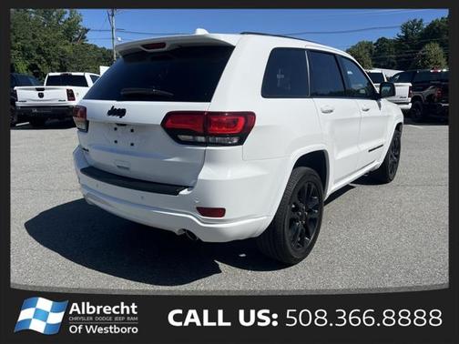 2022 Jeep Grand Cherokee Laredo
