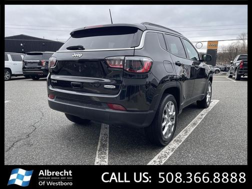 2022 Jeep Compass Latitude Lux