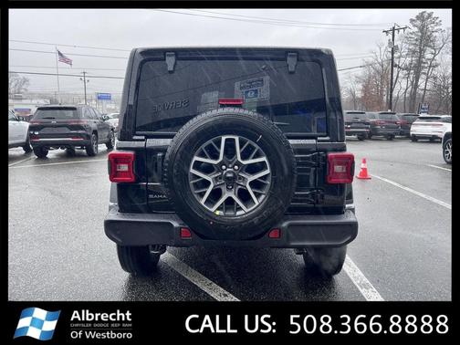 2026 Jeep Wrangler 4-Door Sahara 4x4