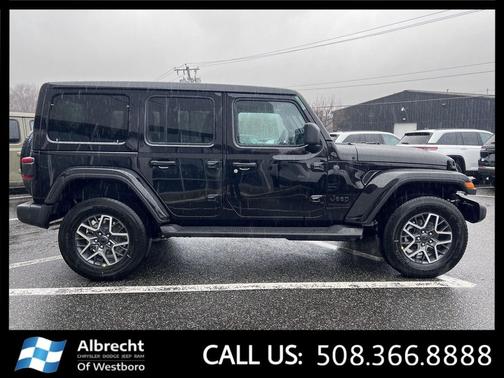 2026 Jeep Wrangler 4-Door Sahara 4x4