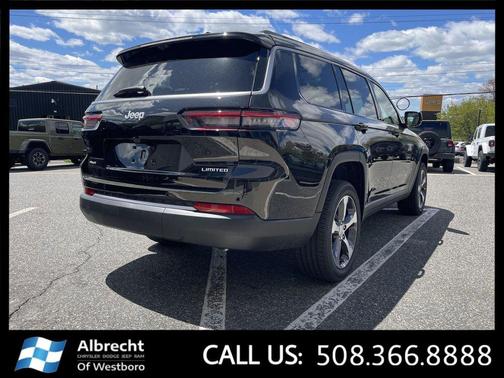 Diamond Black Crystal Pearlcoat 2026 Jeep Grand Cherokee L Limited