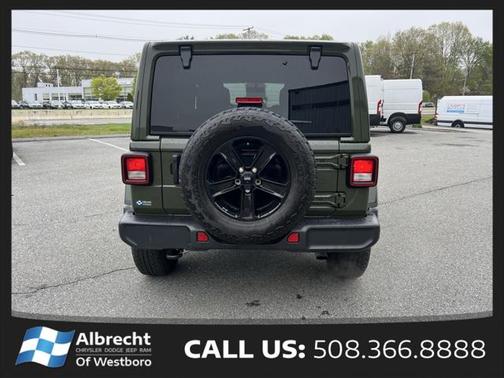 2023 Jeep Wrangler 4-Door Sahara Altitude
