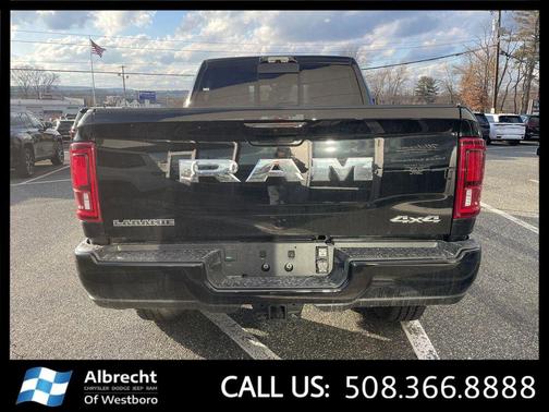 Diamond Black Crystal Pearlcoat 2026 RAM 2500 Laramie Crew Cab 4x4 6'4' Box