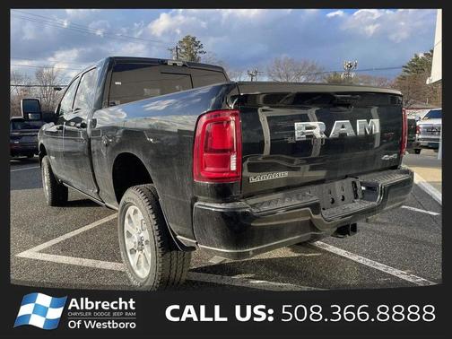 Diamond Black Crystal Pearlcoat 2026 RAM 2500 Laramie Crew Cab 4x4 6'4' Box