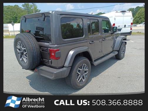 2025 Jeep Wrangler 4-Door Sahara 4x4