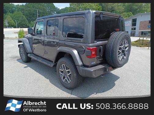 2025 Jeep Wrangler 4-Door Sahara 4x4