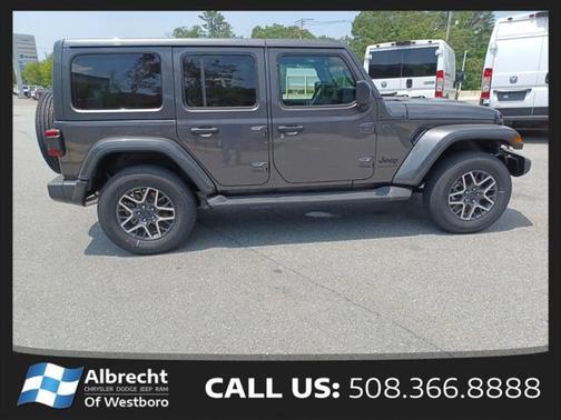 2025 Jeep Wrangler 4-Door Sahara 4x4