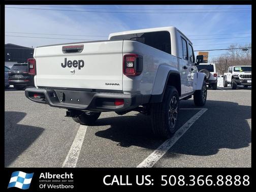 2026 Jeep Gladiator Sahara 4x4