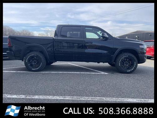 Diamond Black Crystal Pearlcoat 2026 RAM 1500 Rebel