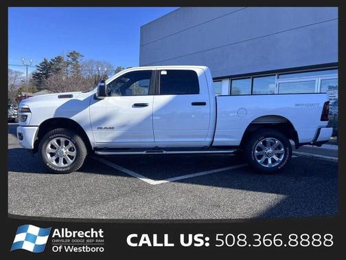 Bright White Clearcoat 2026 RAM 2500 Big Horn Crew Cab 4x4 6'4' Box