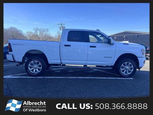 Bright White Clearcoat 2026 RAM 2500 Big Horn Crew Cab 4x4 6'4' Box