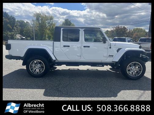 2022 Jeep Gladiator Sport S