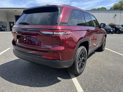 2025 Jeep Grand Cherokee Altitude