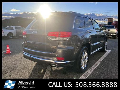 2020 Jeep Grand Cherokee Summit