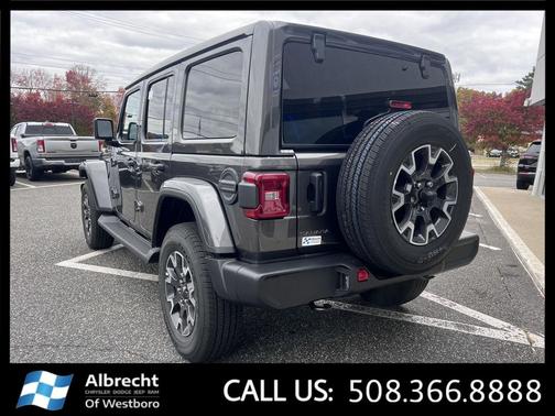 2025 Jeep Wrangler 4-Door Sahara 4x4